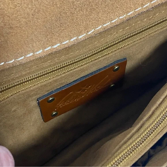 Patricia Nash Brown Leather Convertible Crossbody Clutch - Like New - Picture 7 of 15